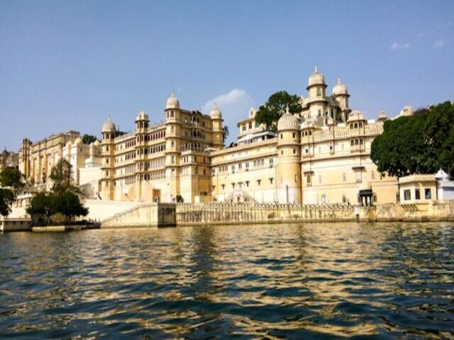 Beautiful Places in India to Visit – scenic view of Udaipur City