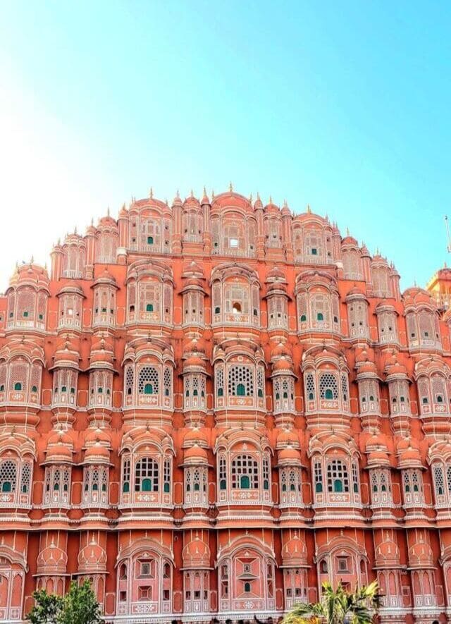 Beautiful Places in India to Visit featuring Hawa Mahal’s royal windows and historic design
