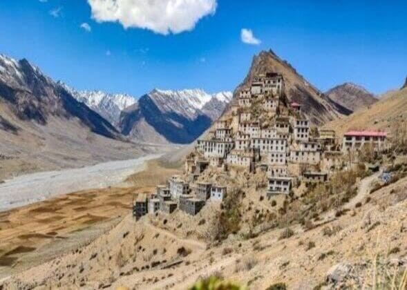 Beautiful Places in India to Visit – rugged mountains and monasteries of Spiti Valley